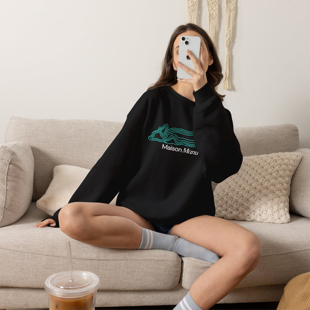 Maison Manu｜Contour Corgi Sweatshirt